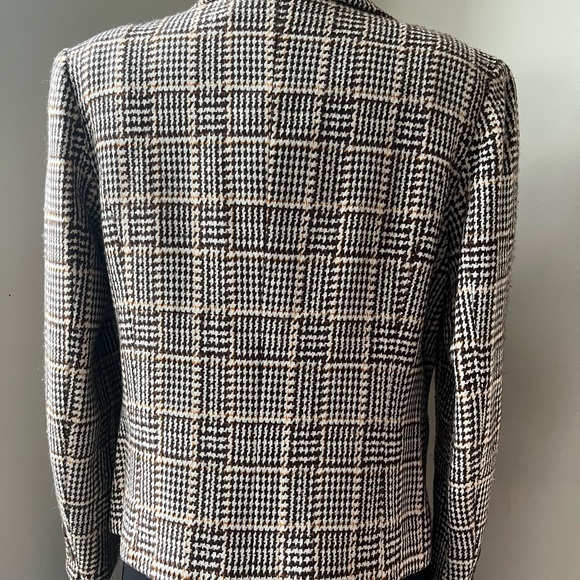 Johnstons of Elgin Cashmere Tweed Jacket - Picture 6 of 14